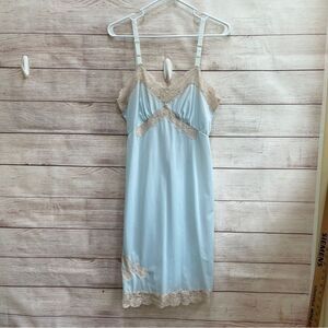 VINTAGE DIXIE BELLE‎ FULL SLIP IN BLUE